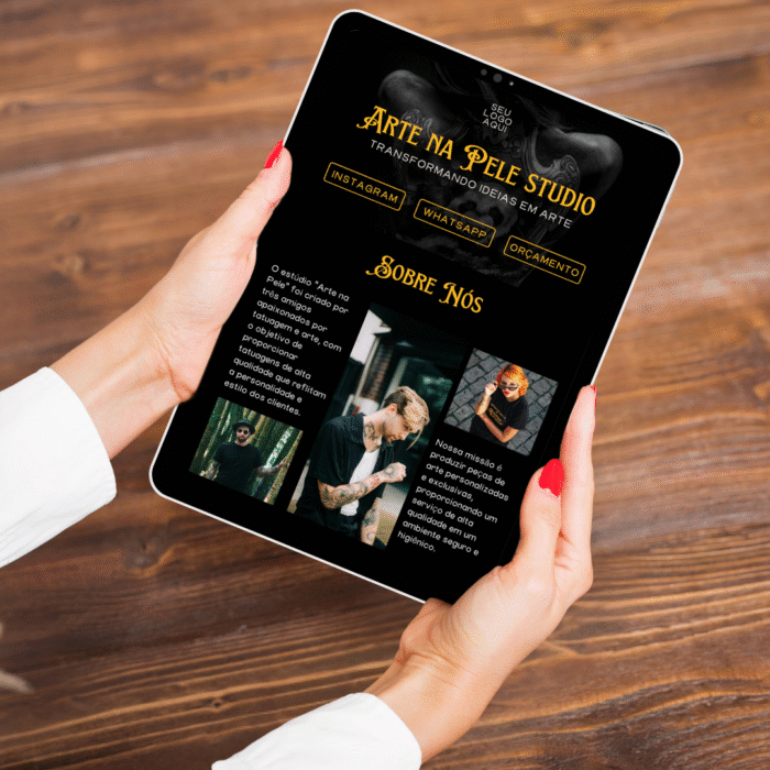 Template de site para estúdio de tatuagem exibido em um tablet, com design escuro e tipografia dourada. Mostra a seção “Sobre Nós” e botões de contato para Instagram, WhatsApp e orçamento, com foco em estilo artístico e profissional.